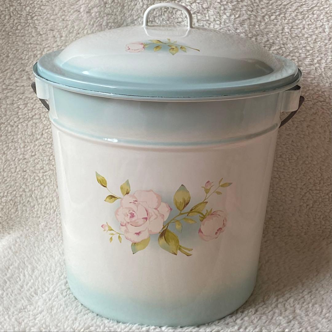 イマン　ポワージュ　ホーロー製蓋付き特大バケツ　ストッカー　目立つ欠け無し❣️