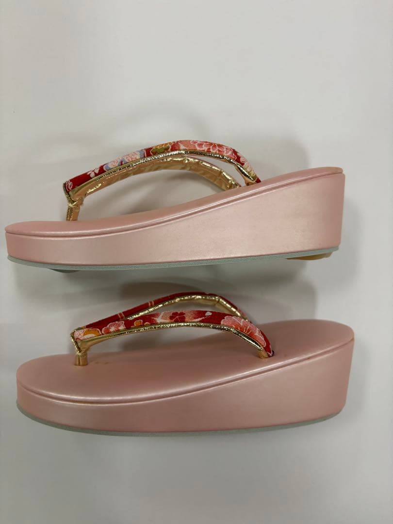 七五三　女の子　着物・被布セット　水色　桜　つまみ細工　チャーム　新品