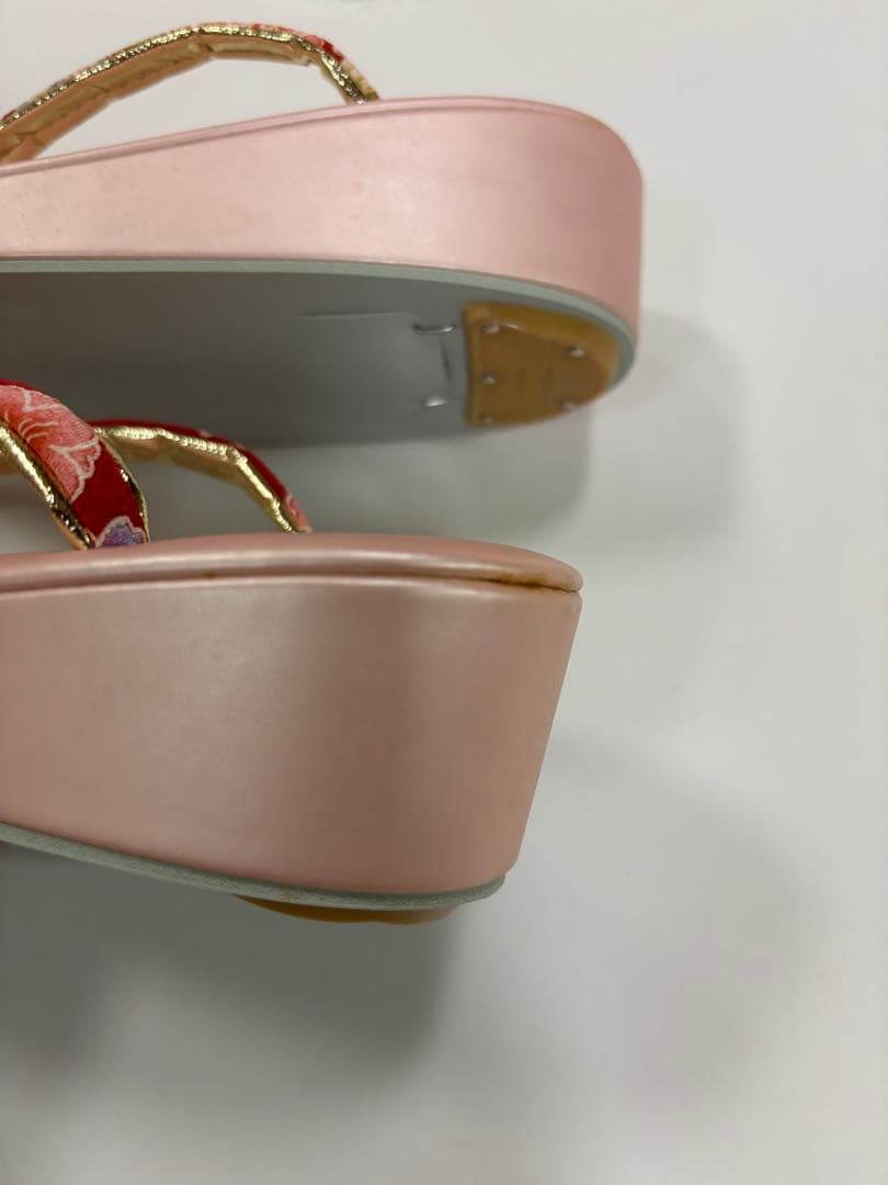 七五三　女の子　着物・被布セット　水色　桜　つまみ細工　チャーム　新品