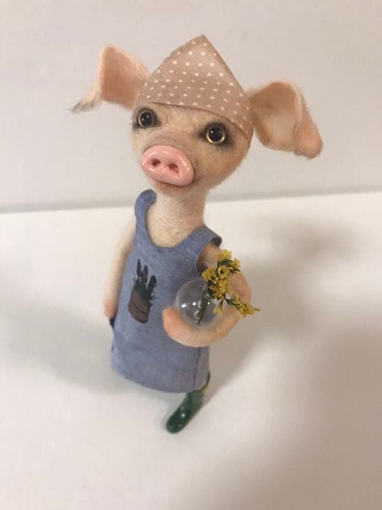 羊毛フェルト 人形(ブタ)、ハンドメイド 豚さん
