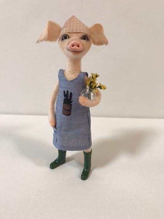 羊毛フェルト 人形(ブタ)、ハンドメイド 豚さん