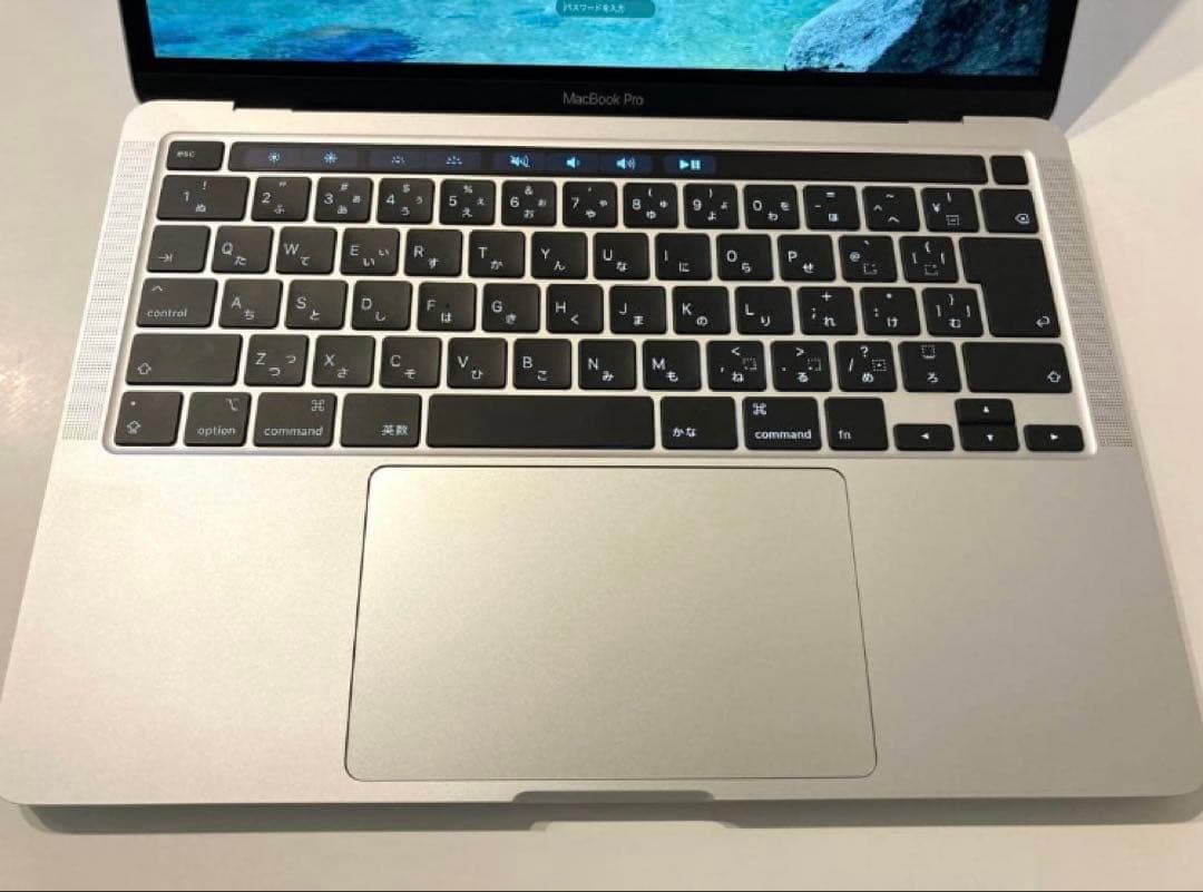 MacBook Pro 2020 i7 16GB 512GB 充放電47回