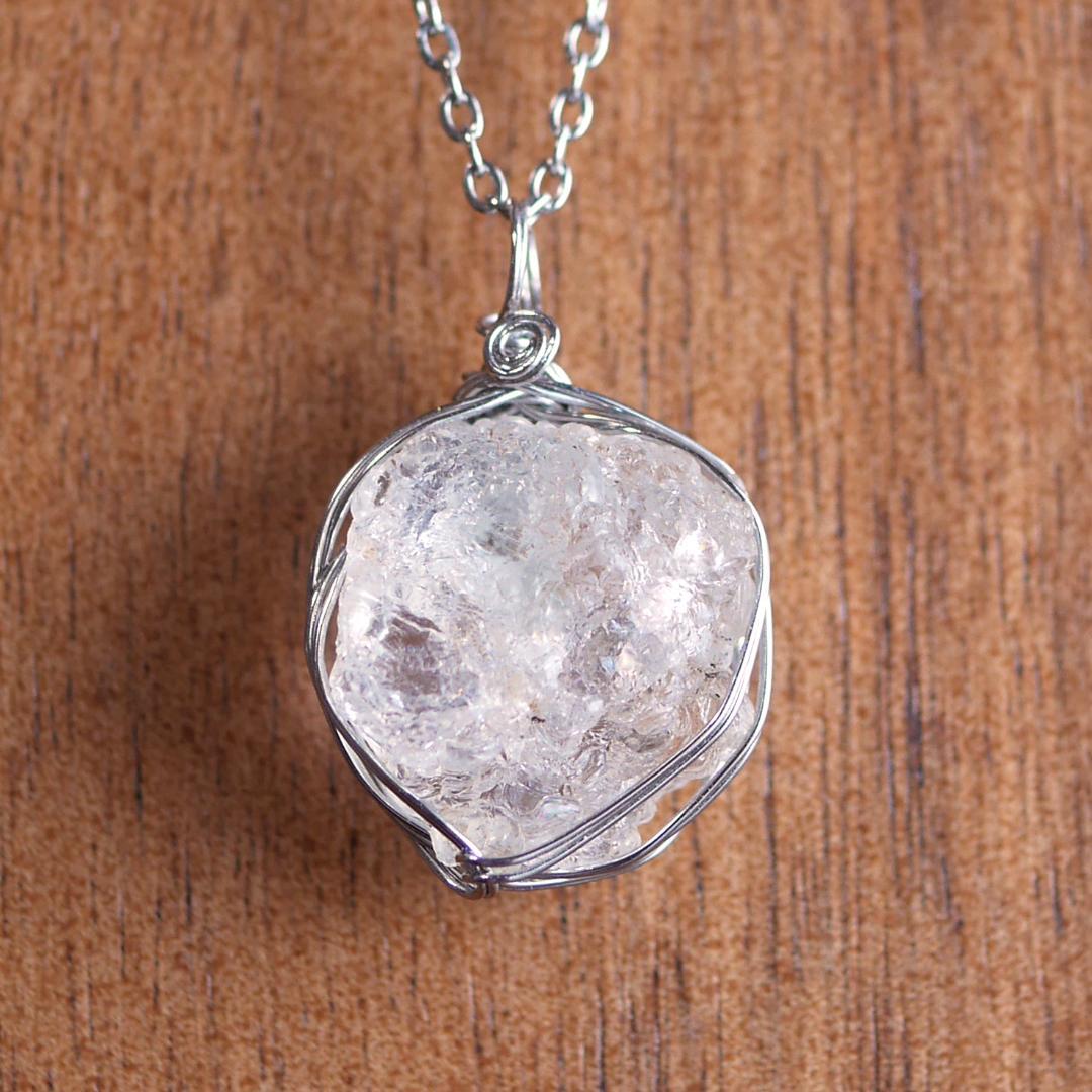 ワイヤー巻き☆宝石質 強蛍光 ハイアライトオパール（チェーン付）