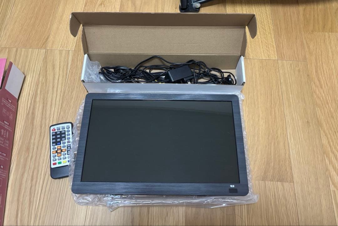 TEES 14インチ ポータブルテレビ PTV-140-BK