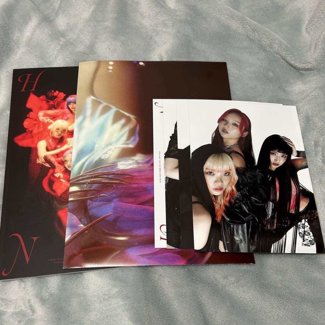 HANA アルバム 完全生産限定版 YURI KOHARU JISOO 花