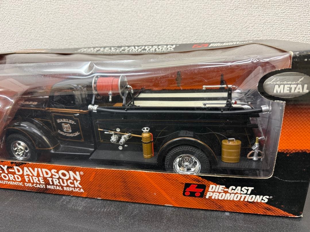 1/16 ハーレーダビッドソン　1940 ford 消防車　Fire truck