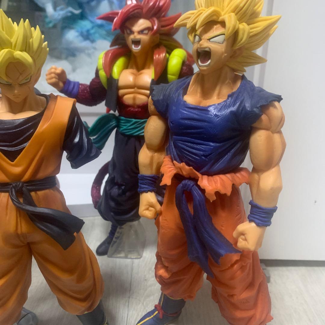 ドラゴンボール ナルト　聖闘士星矢　フィギュアセット