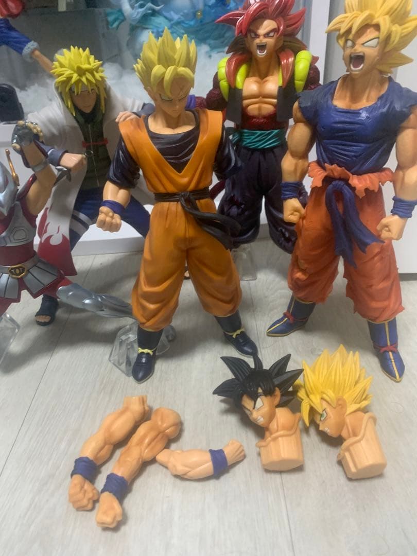 ドラゴンボール ナルト　聖闘士星矢　フィギュアセット