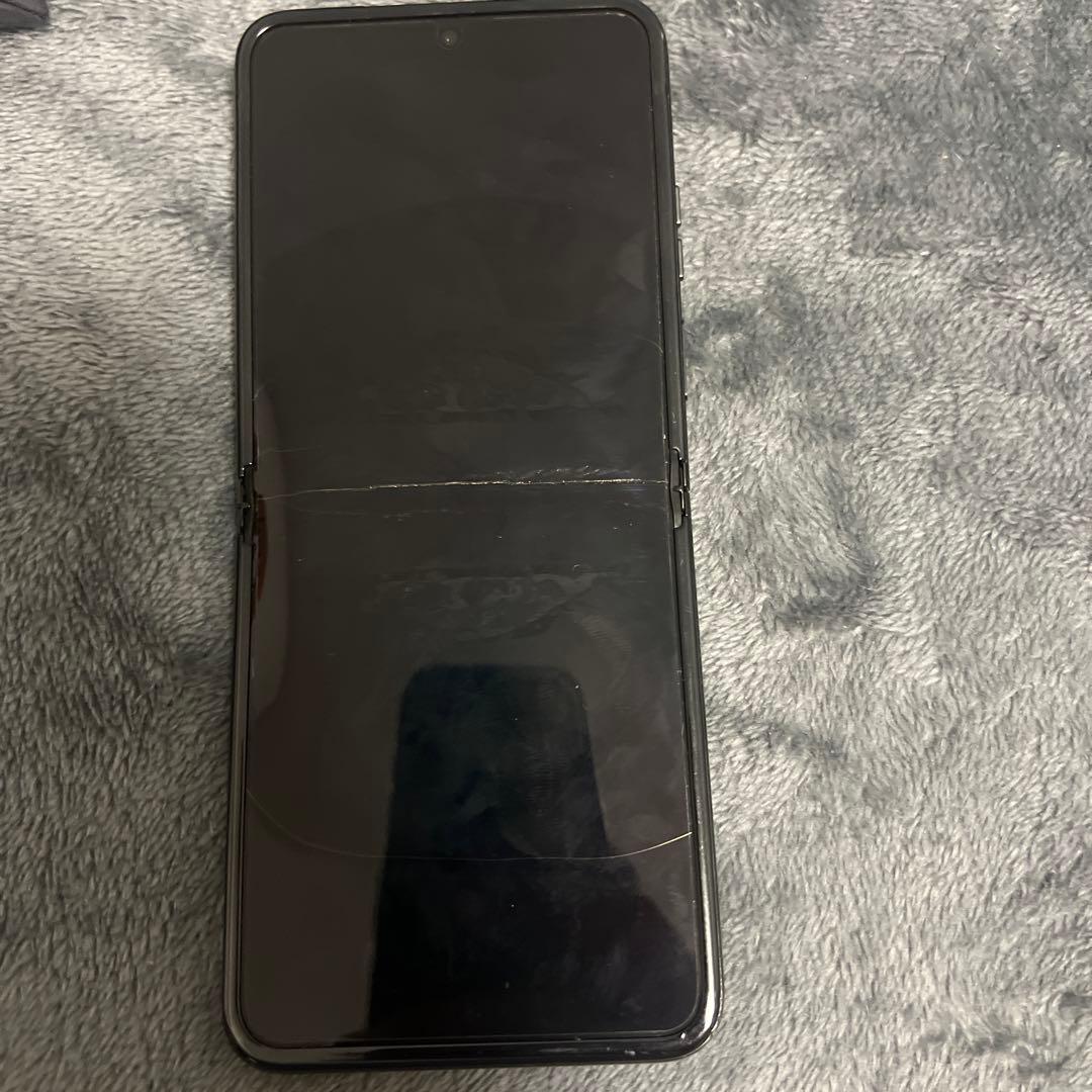 折りたたみ式スマートフォン 本体