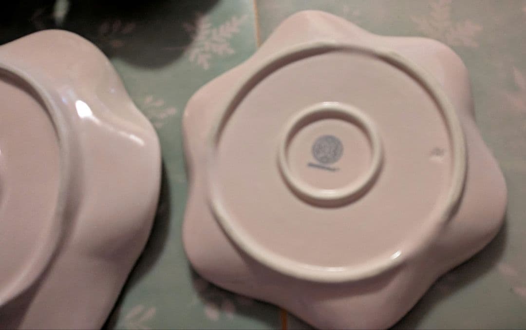 ジェンガラ焼き、箸置き2つ、皿　4枚合計6点セット