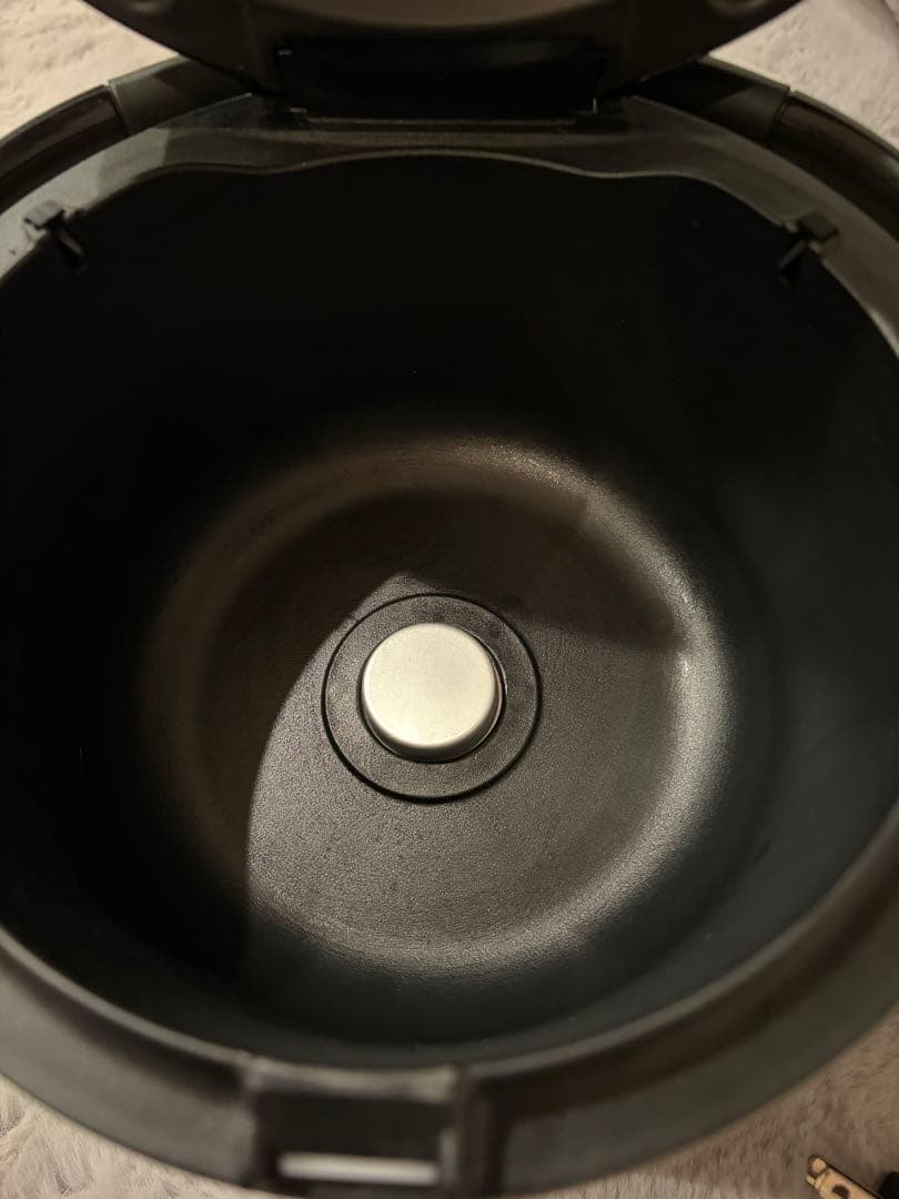 HITACHI 炊飯器 黒　ジャー　RZ-WS2M 2合炊き　炊飯　おひつ　IH