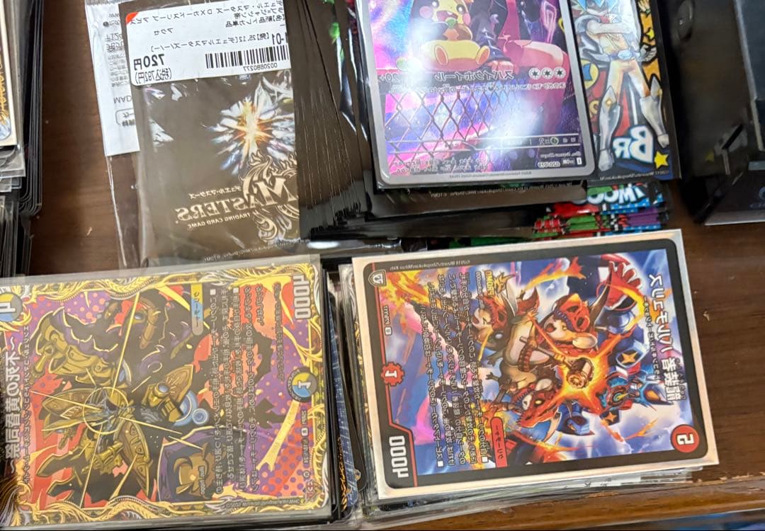 デュエマ引退品、まとめ売り、7デッキ、プレマ、光り物1000枚ほど、スリーブ大量