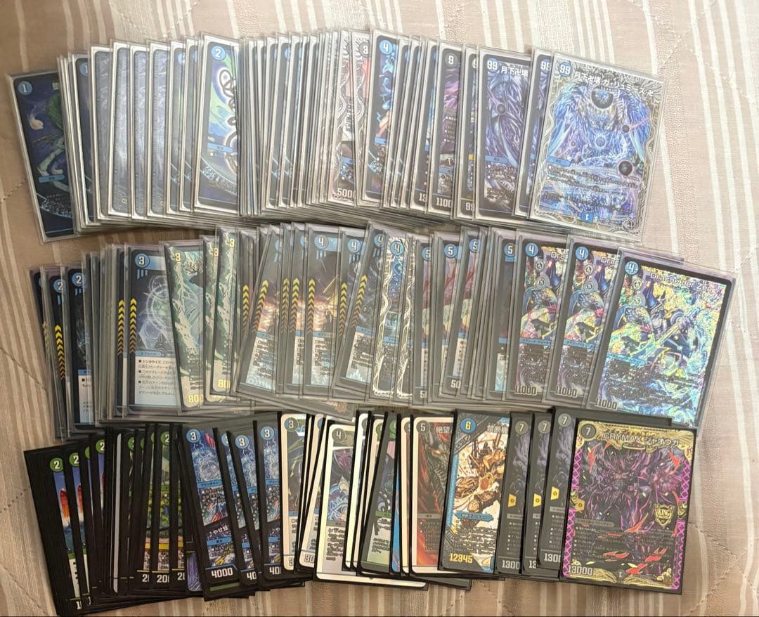 デュエマ引退品、まとめ売り、7デッキ、プレマ、光り物1000枚ほど、スリーブ大量