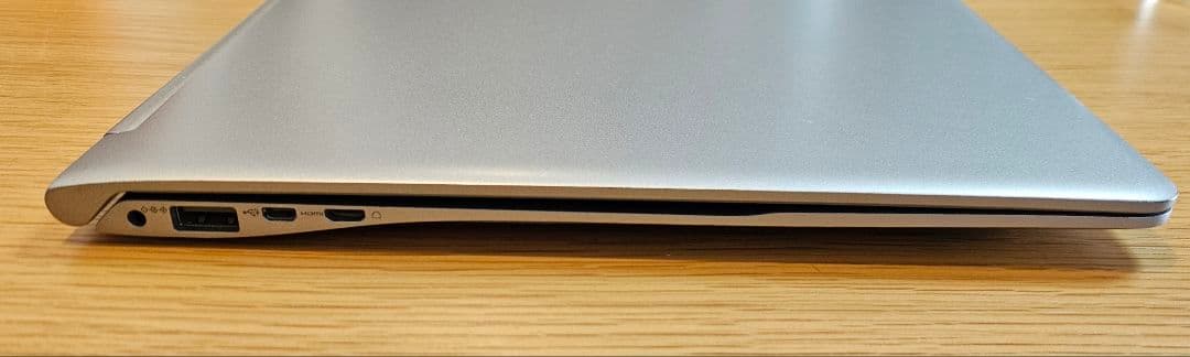 SAMSUNG Notebook 9 13.3インチ ノートPC US版