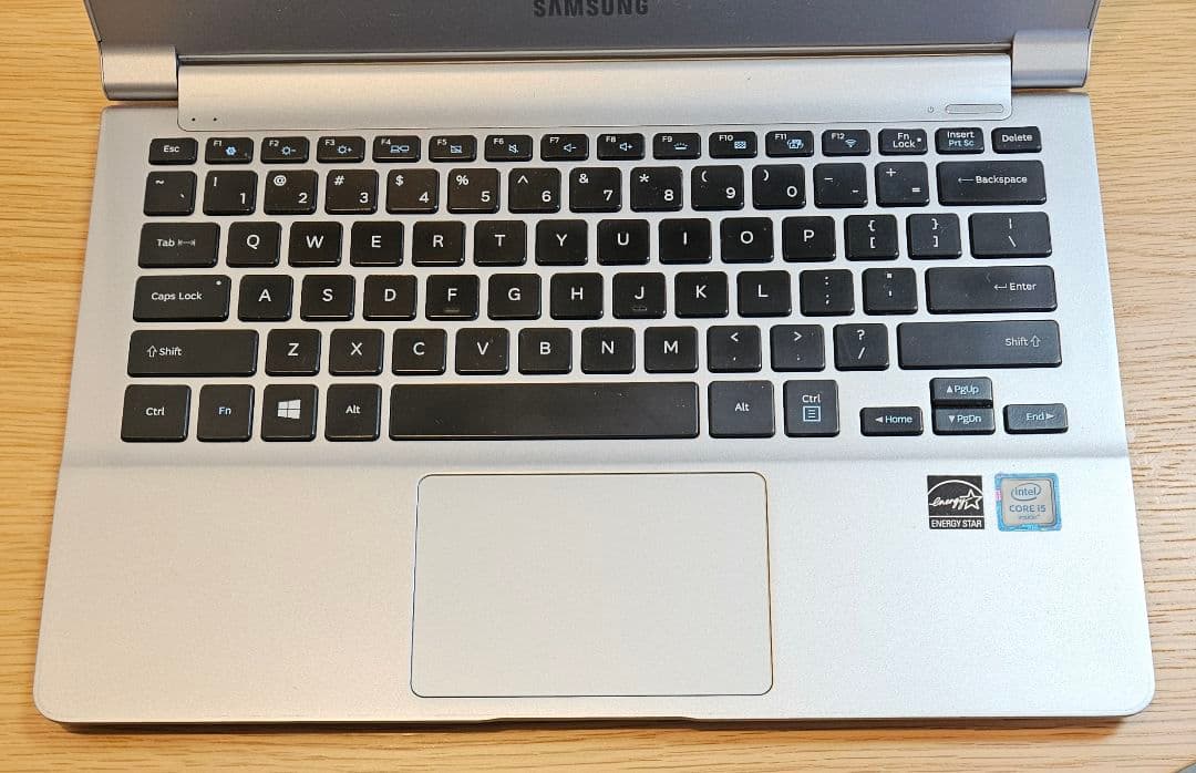 SAMSUNG Notebook 9 13.3インチ ノートPC US版