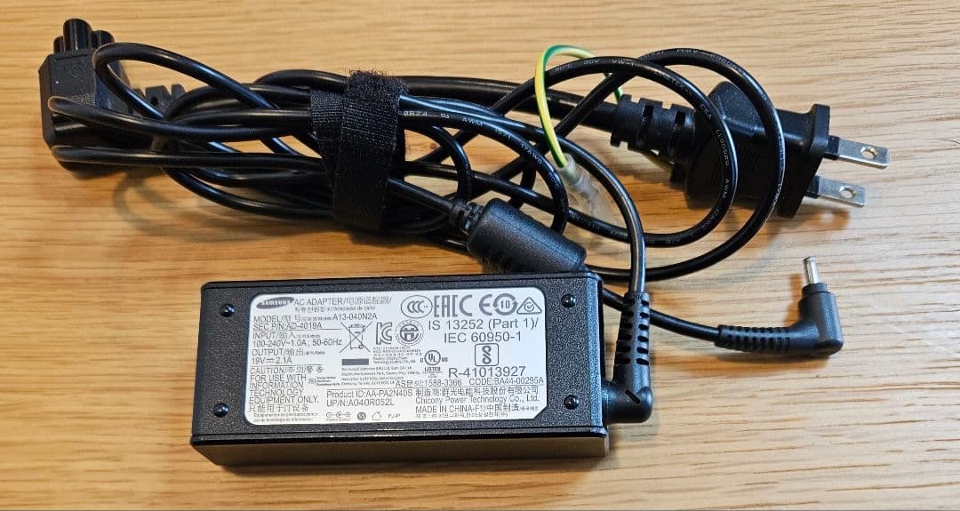 SAMSUNG Notebook 9 13.3インチ ノートPC US版