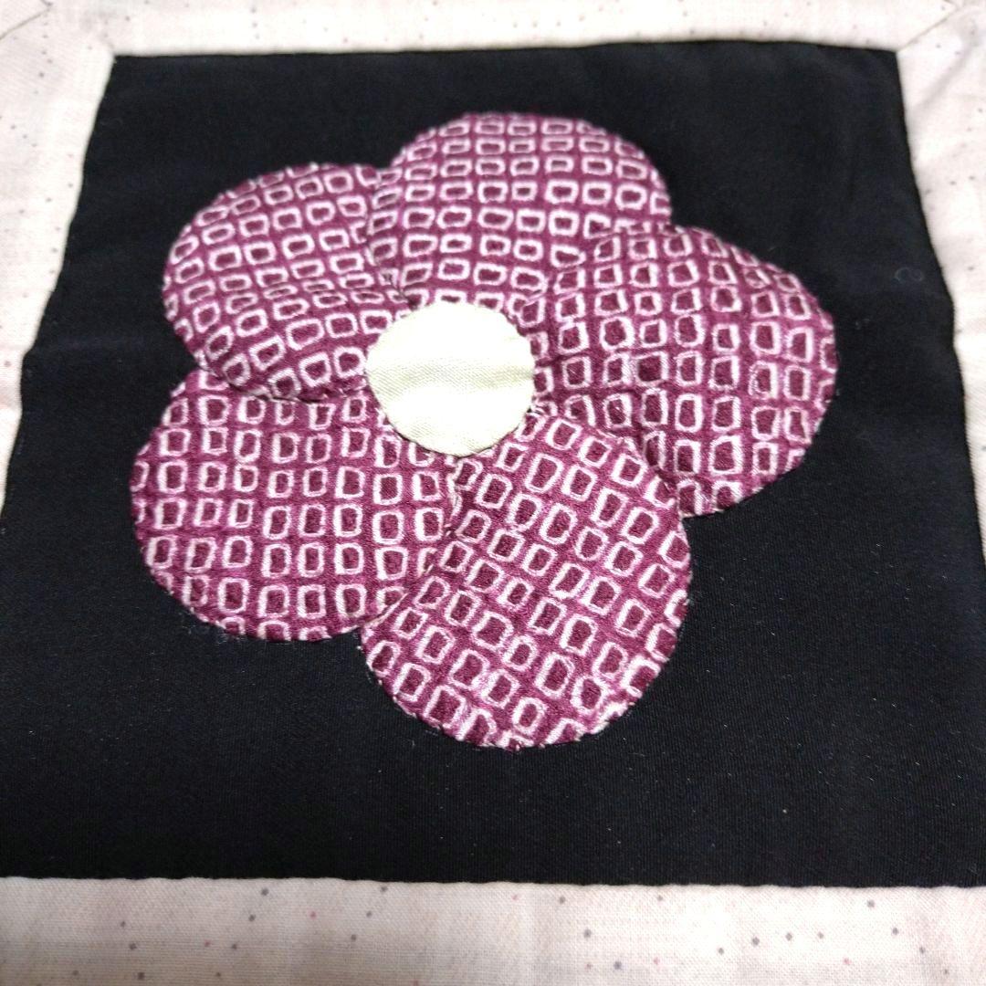 ハンドメイド　パッチワーク　キルト　タペストリー　マルチカバー　「希望の花」