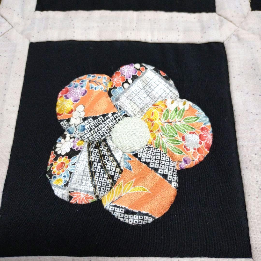 ハンドメイド　パッチワーク　キルト　タペストリー　マルチカバー　「希望の花」