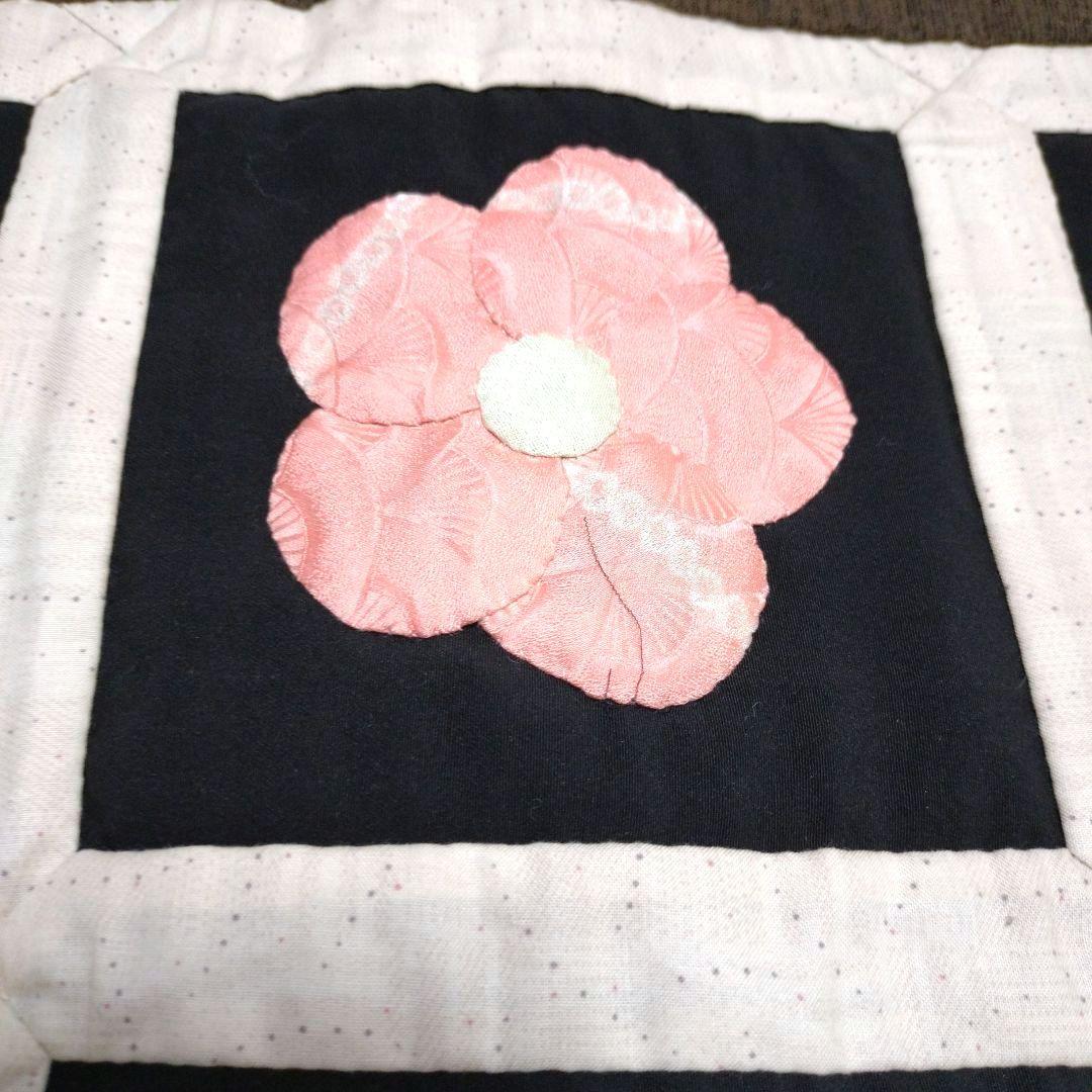 ハンドメイド　パッチワーク　キルト　タペストリー　マルチカバー　「希望の花」