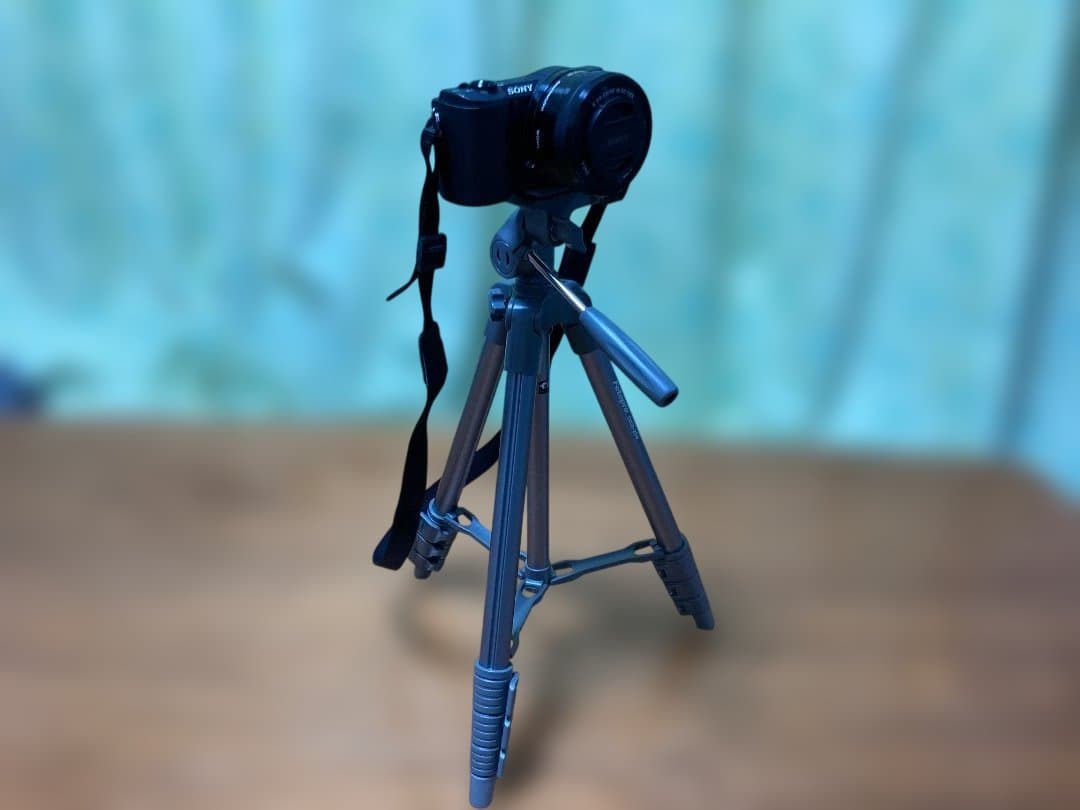 SONY ミラーレス一眼カメラ α5100ダブルズームレンズ&付属品セット