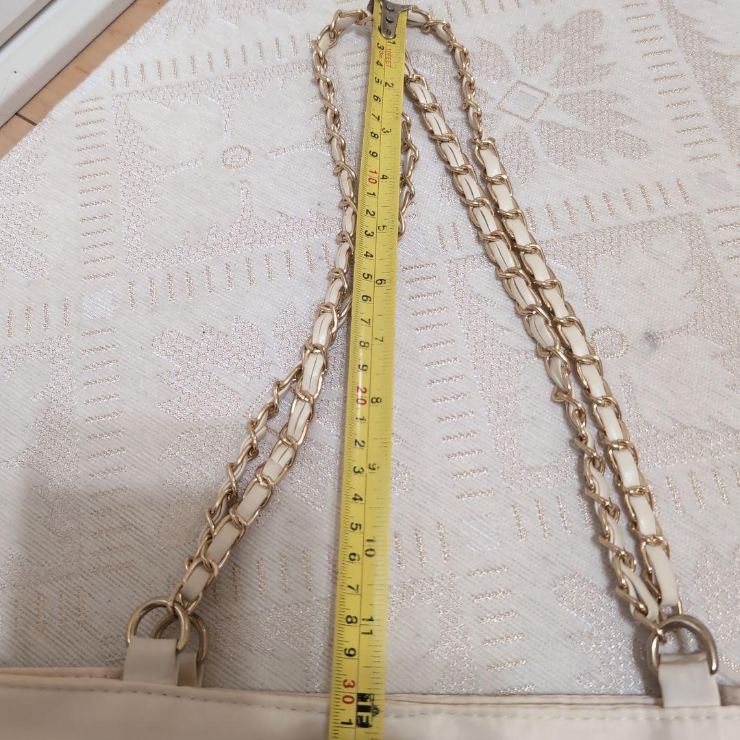 CHANEL ノベルティホワイトバッグ CCロゴ