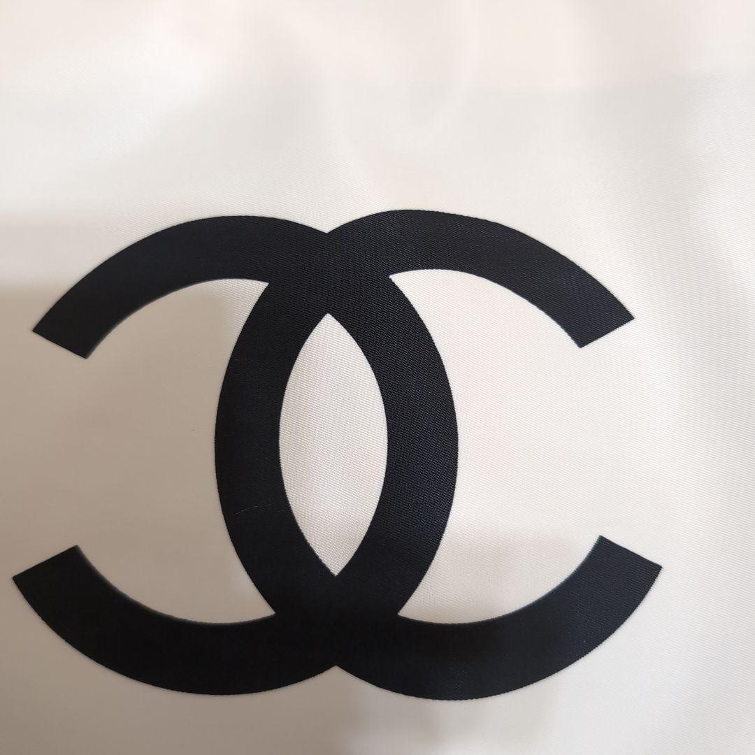 CHANEL ノベルティホワイトバッグ CCロゴ