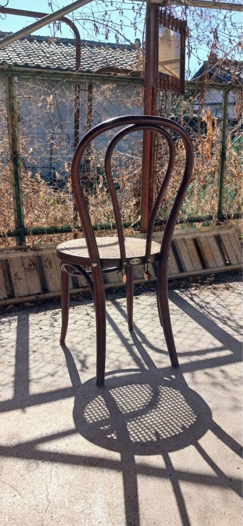 ②秋田木工 曲木チェア