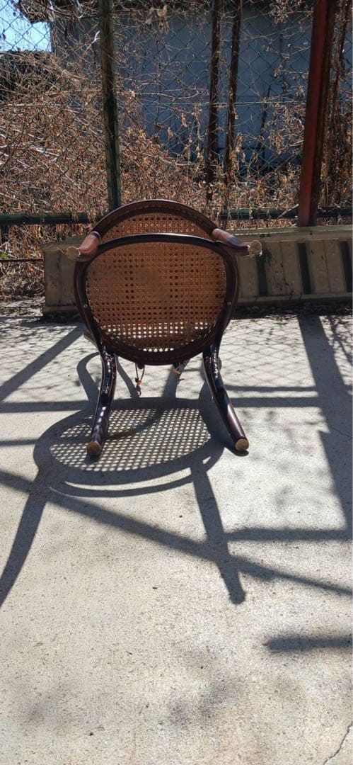 ②秋田木工 曲木チェア