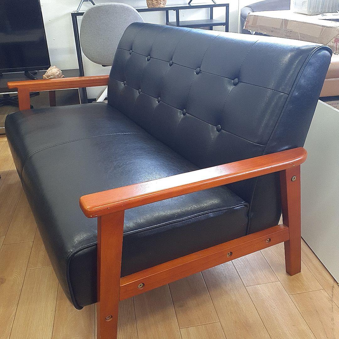 黒 合成皮革 2人掛けソファ