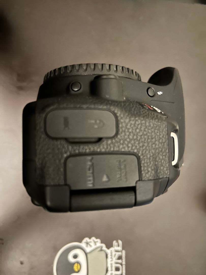 Canon EOS KissX7i（本体とバッテリーのみ）