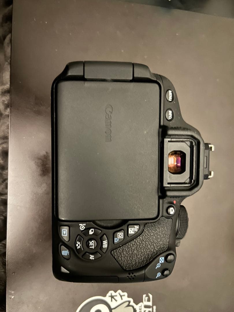 Canon EOS KissX7i（本体とバッテリーのみ）