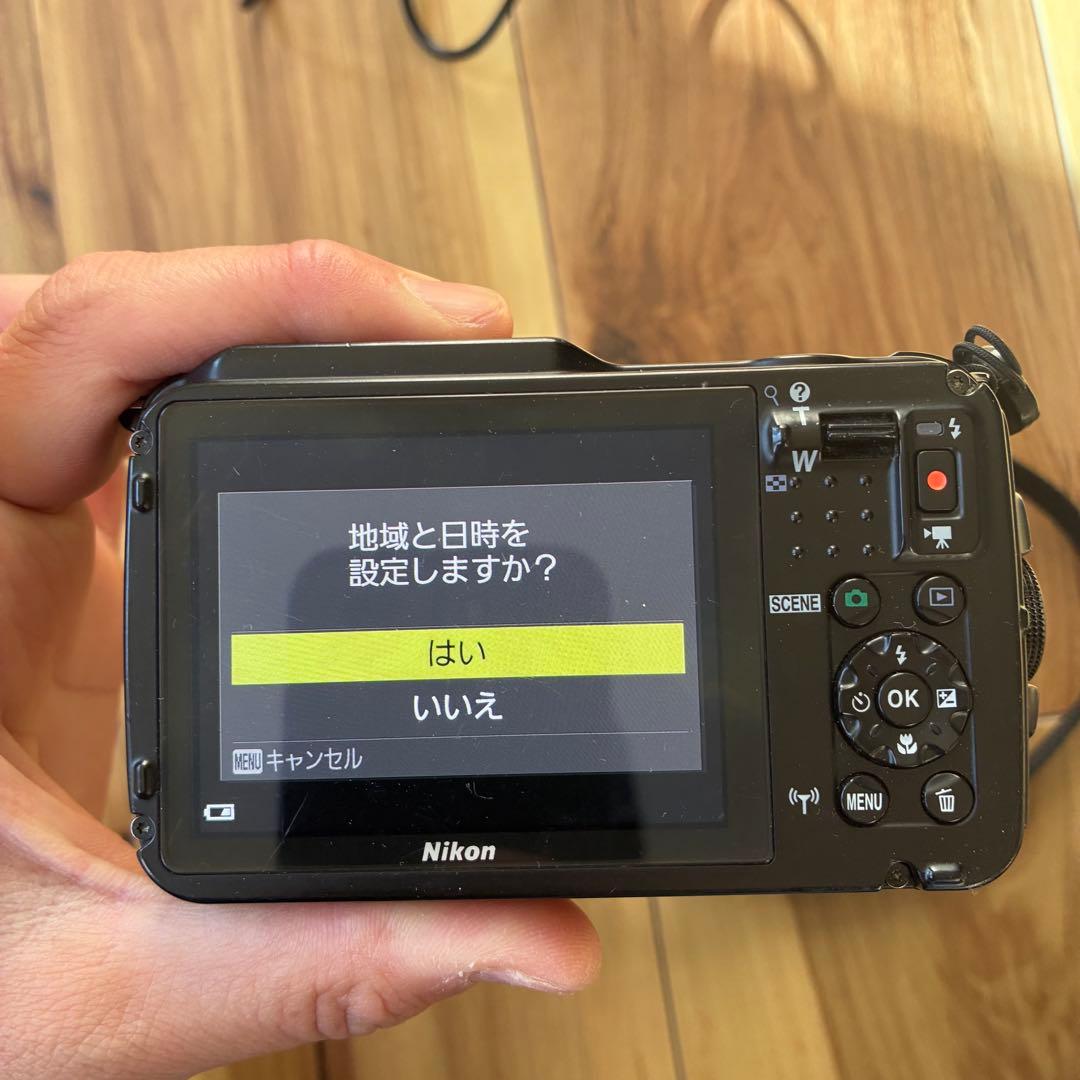 Nikon COOLPIX オレンジ色 デジタルカメラ
