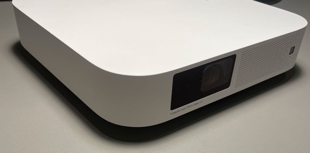 XGIMI Elfin プロジェクター本体 スタンド台