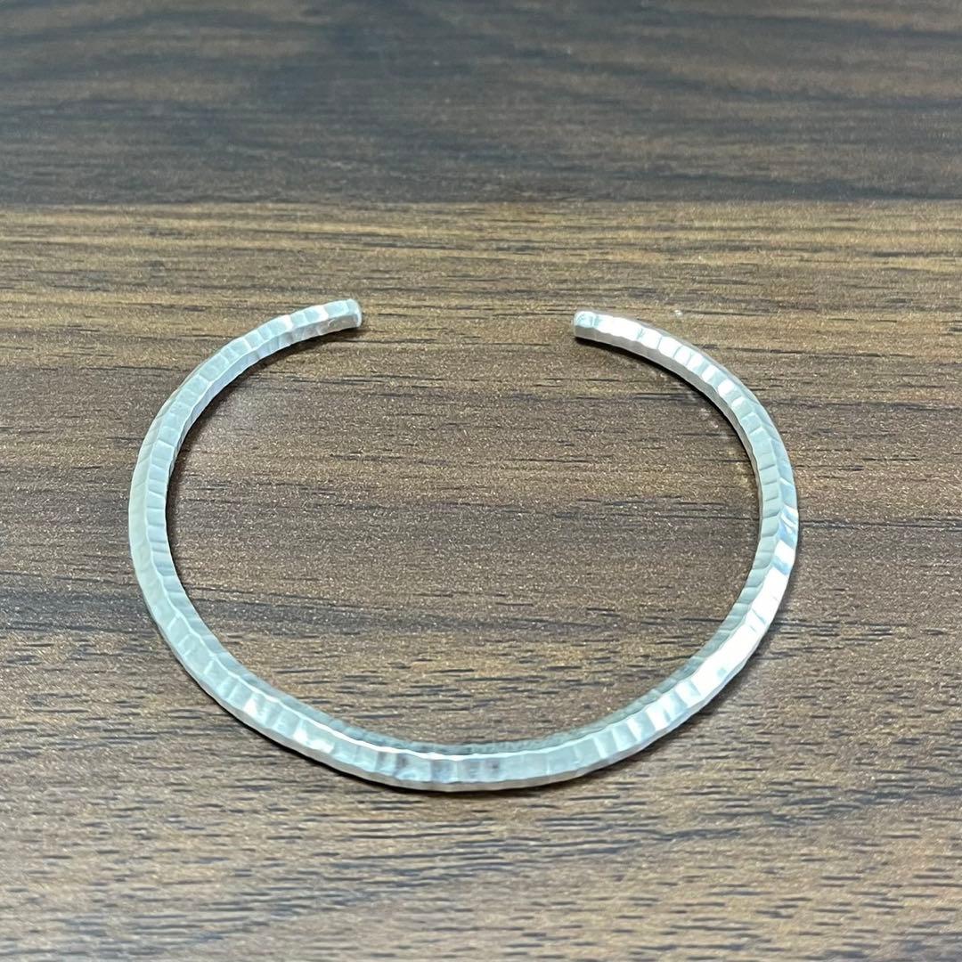 【新品・未使用】バングル　カレンシルバー　純銀97％　カレン族