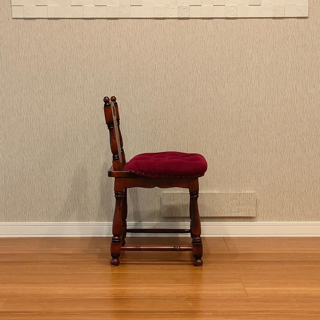 〈美品〉アンティークチェア　ワインレッド　ろくろ脚　鋲打ち