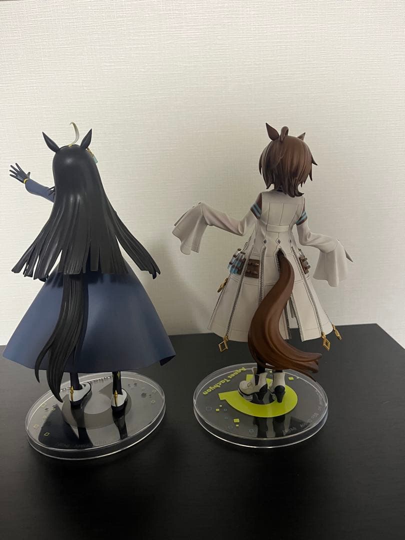 ウマ娘　アグネスタキオン・マンハッタンカフェフィギュア 2体セット
