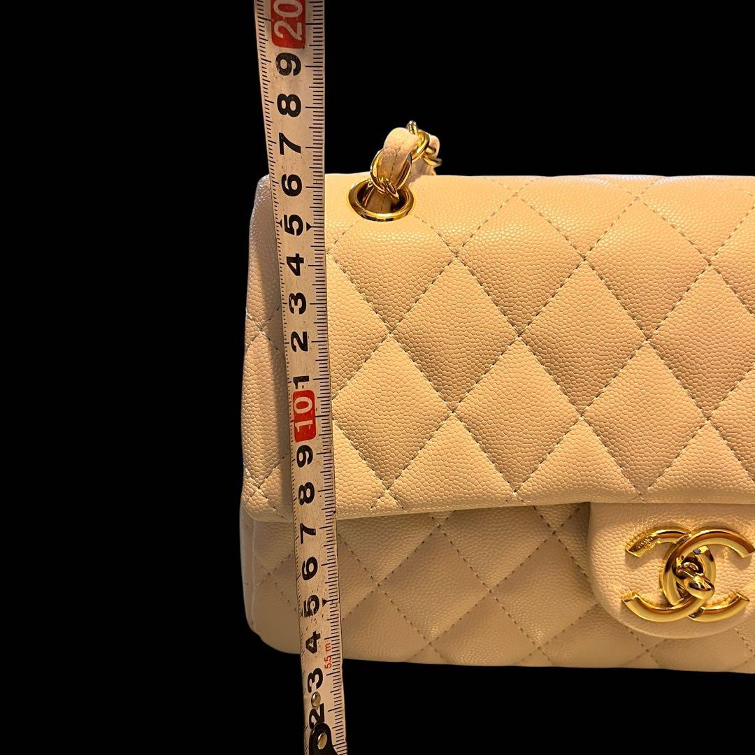 人気❤︎ホワイトゴールドCHANEL ショルダーバッグ