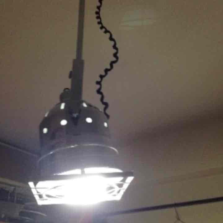 サスペンス ペンダントライト   定価 ¥29,800（税込）