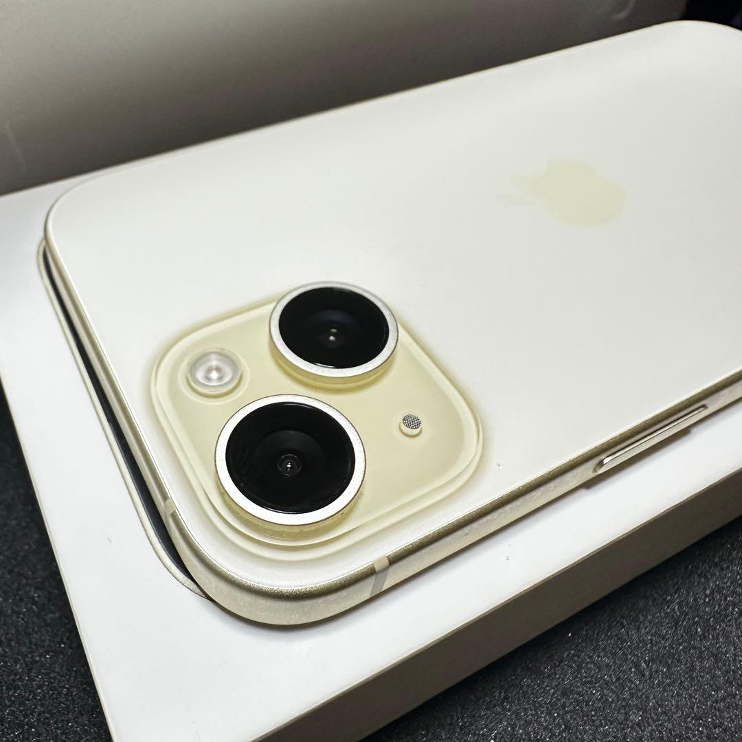 iPhone 15 256GB イエロー バッテリー残量100%