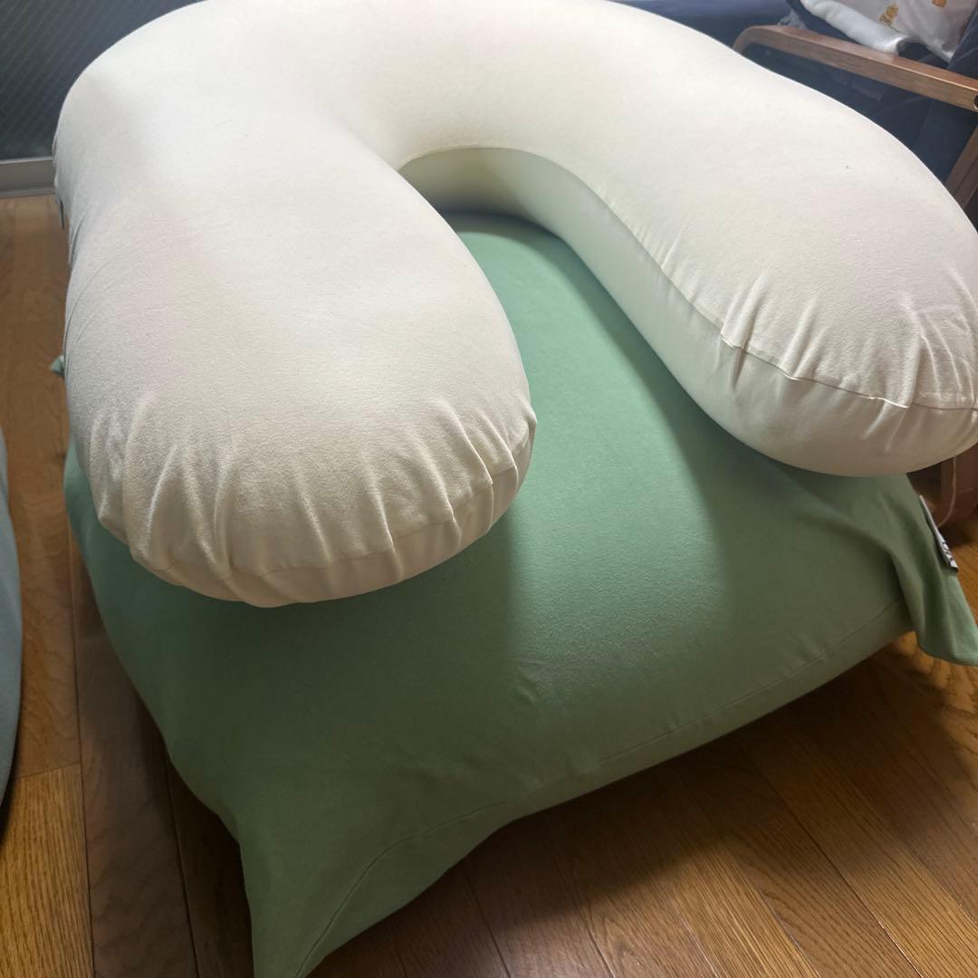 ヨギボーミニとヨギボーサポート