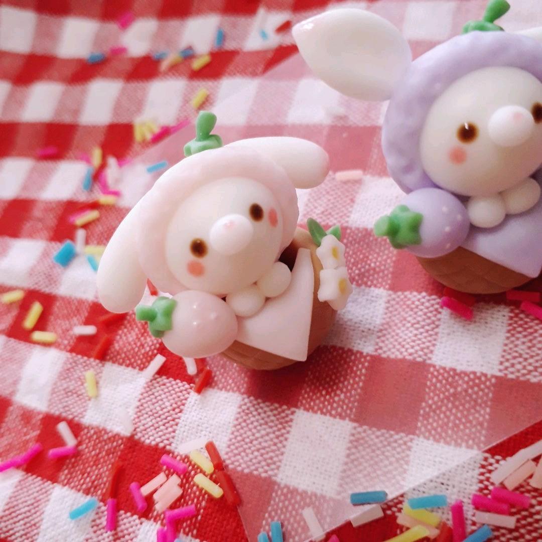 カゴ入り苺うさぎちゃん