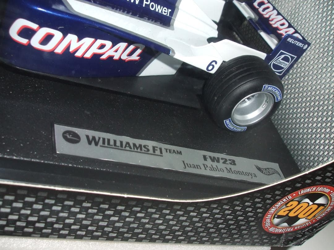 ウィリアムズ　　２００１　ラウンチ　J・P・モントーヤ　＃６　１／１８