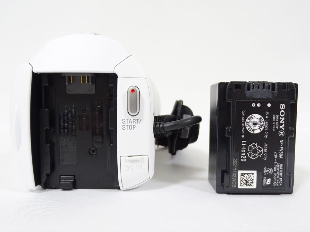 【ほぼ新品】 ソニー Sony HDR-CX680 ホワイト ビデオカメラ 元箱