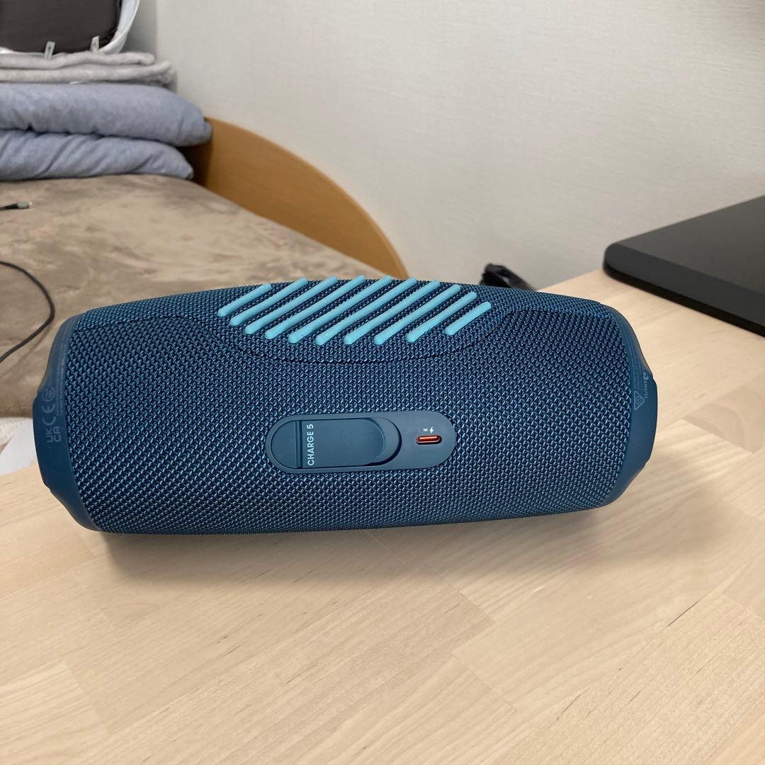 JBL CHARGE 5 モバイルバッテリー機能付きポータブル防水スピーカー