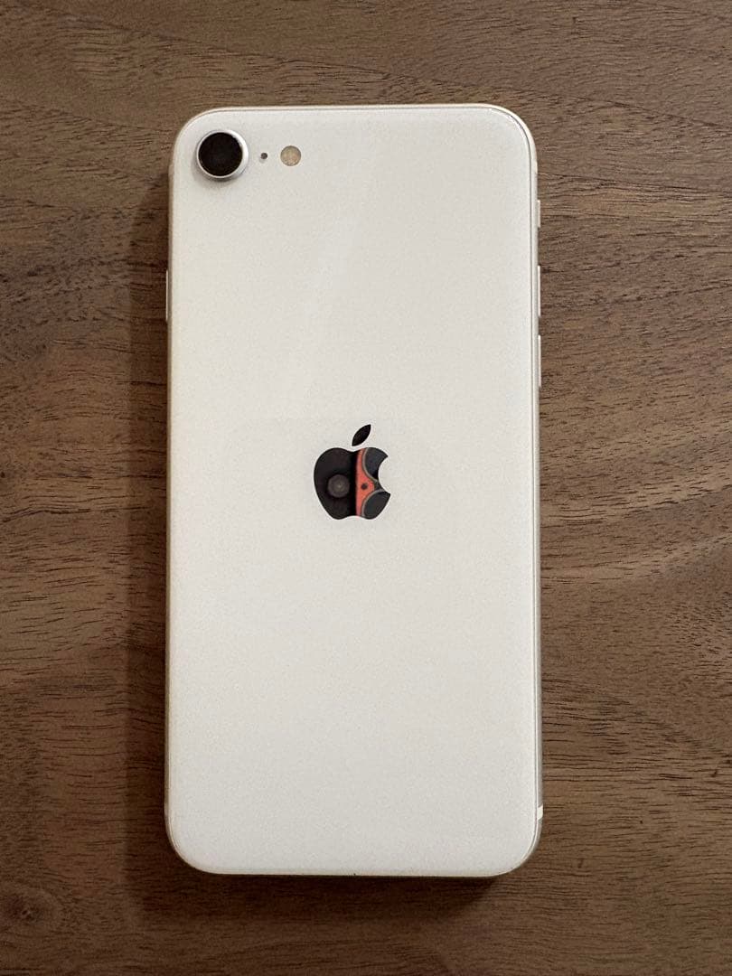 Apple iPhone SE (第2世代) ホワイト（美品）