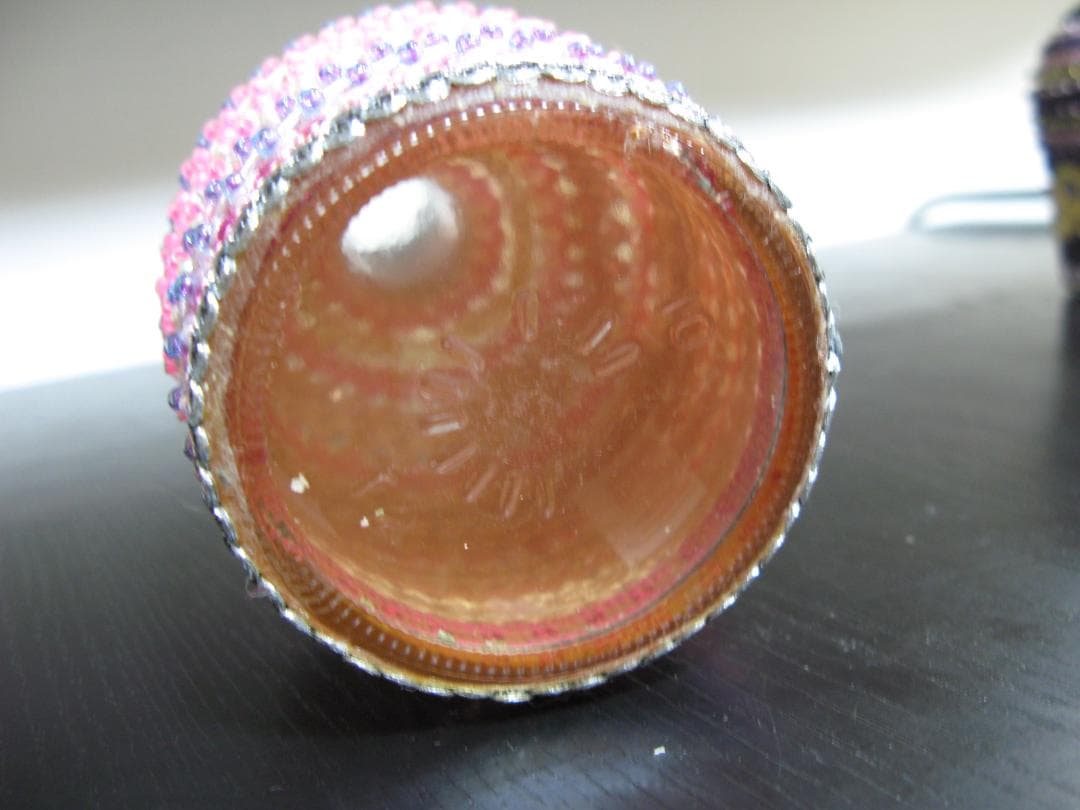 中古　ハンドメイドの瓶と ハンドメイドのケース　ビンテージガラス