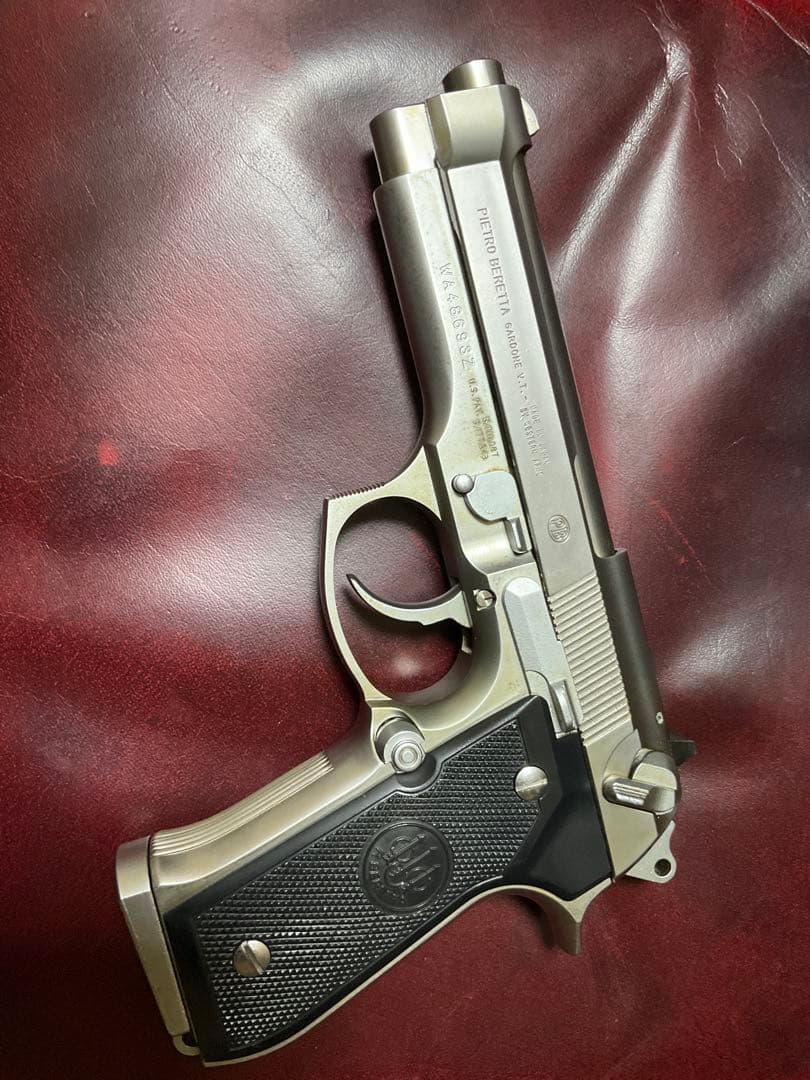 ウェスタンアームズ　ベレッタ　M92FS INOX ステンレスバージョン