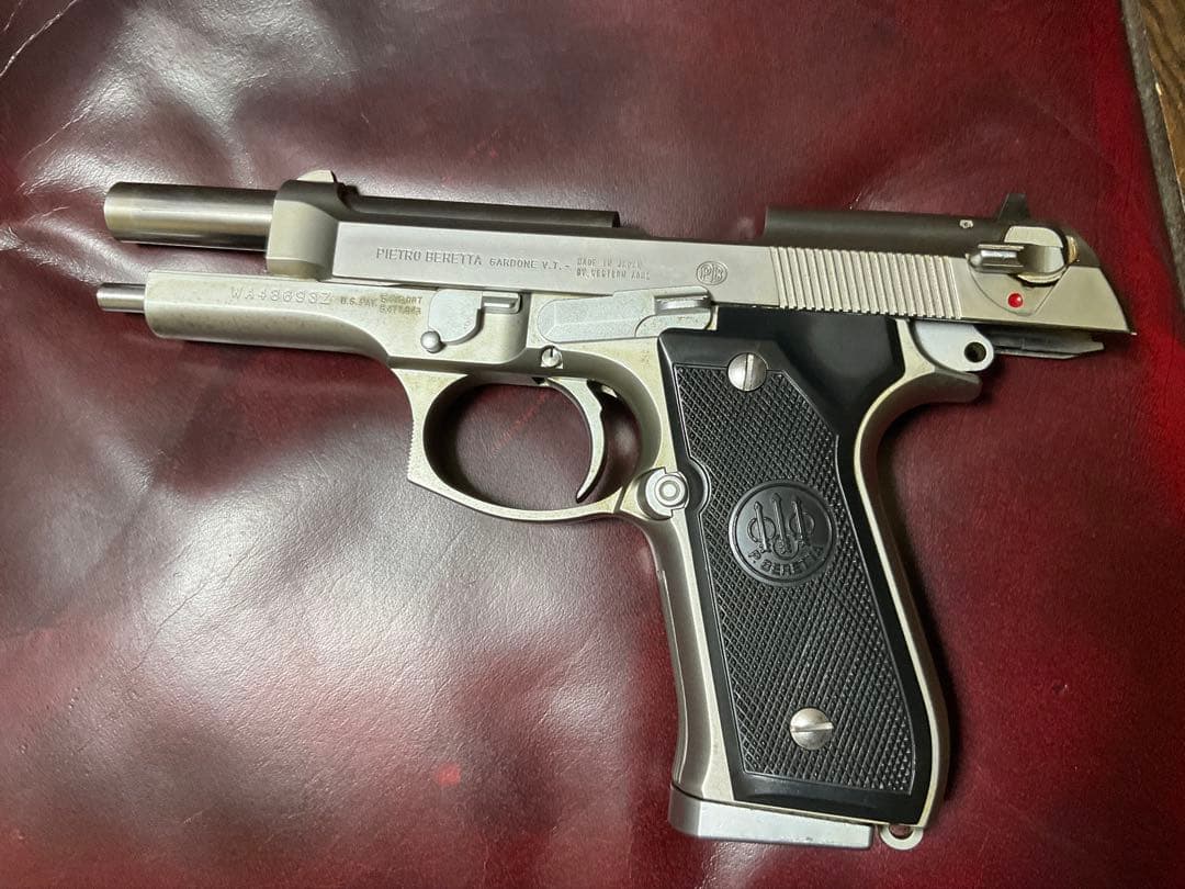 ウェスタンアームズ　ベレッタ　M92FS INOX ステンレスバージョン