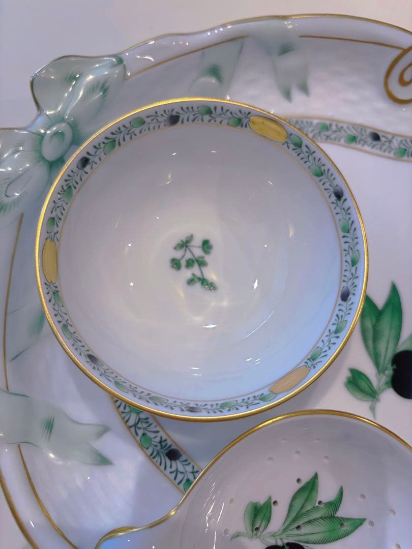 ヘレンド　アピシウスのハーブ　ティー　　　　ストレーナー＆ボウル