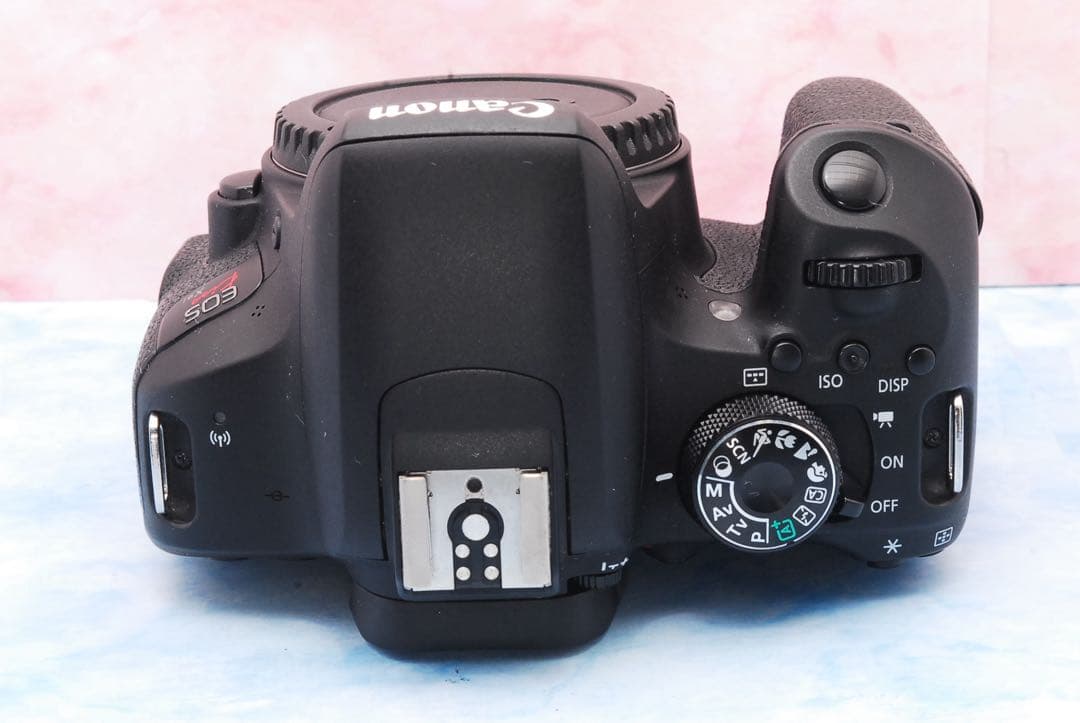 Canon Kiss X9i☆Wレンズ☆一眼レフカメラ☆持ち運び用バッグ付